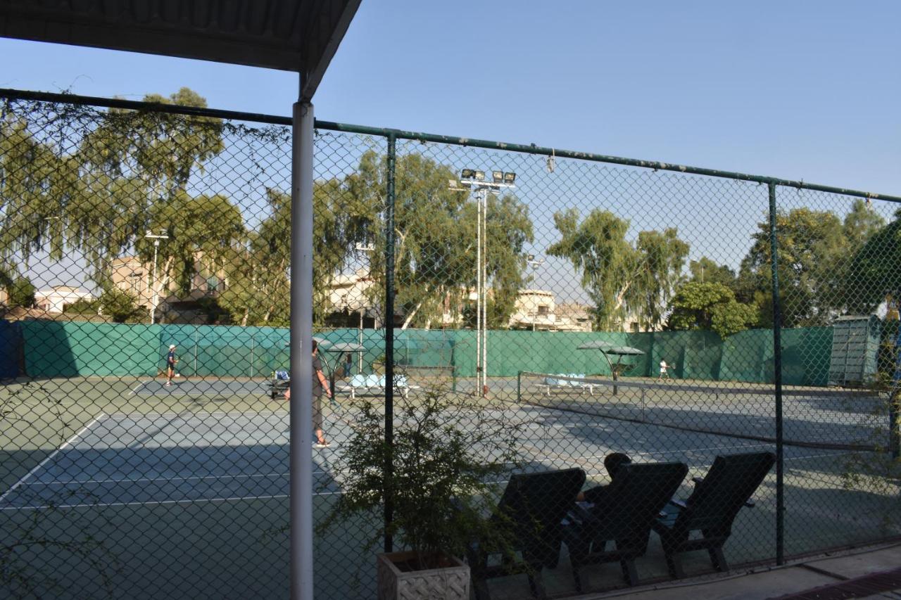 Safari Club 1 Hotel Rawalpindi Exterior photo