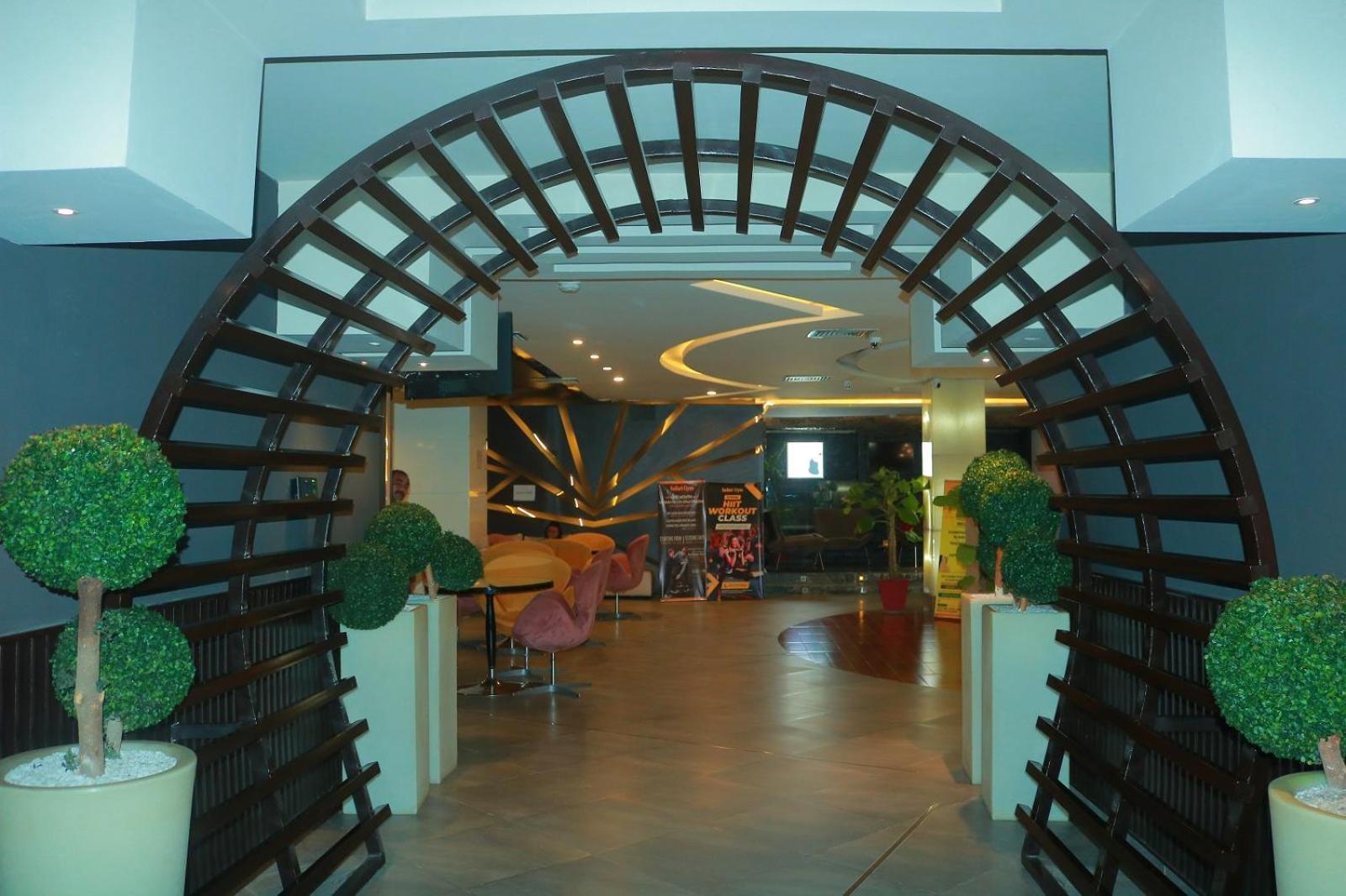 Safari Club 1 Hotel Rawalpindi Exterior photo